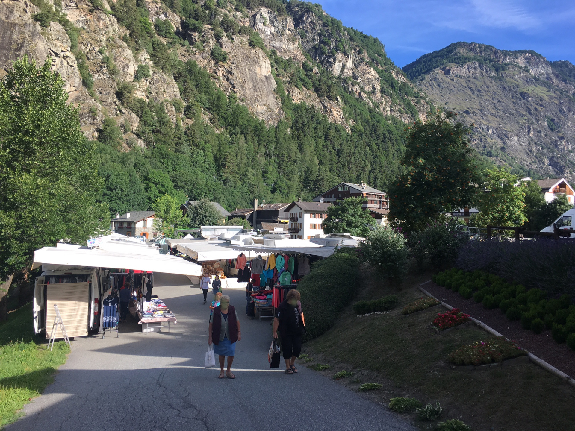 Street Market 
