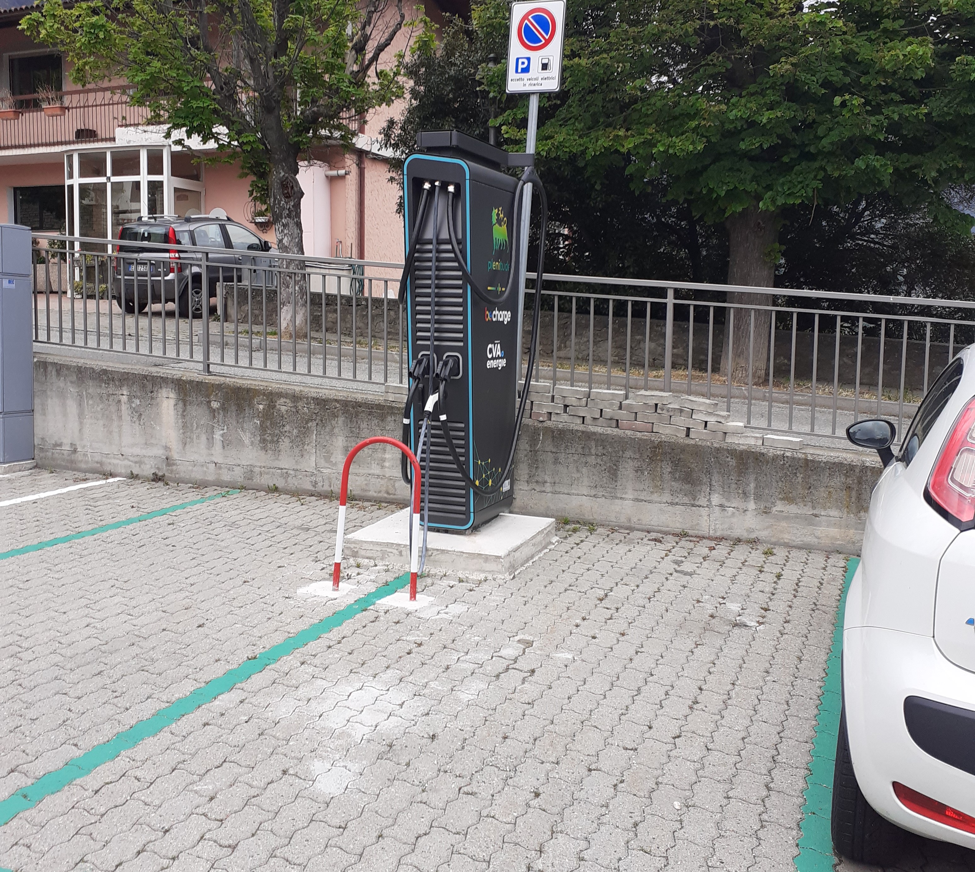 Parcheggio Viale della Rimembranza - Ricarica auto