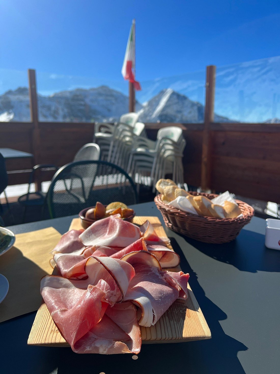 Aperitivo in terrazza