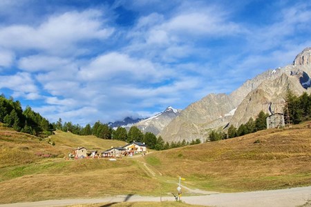 Veduta di Maison Vieille