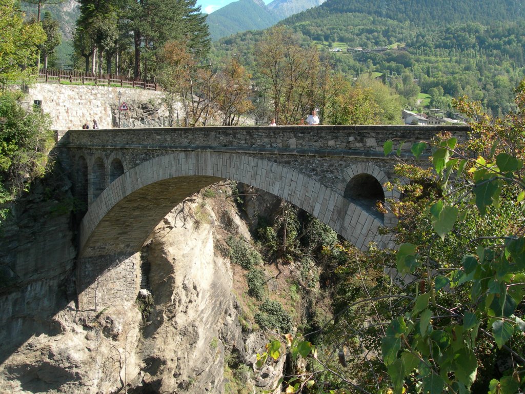 Le pont d'Introd