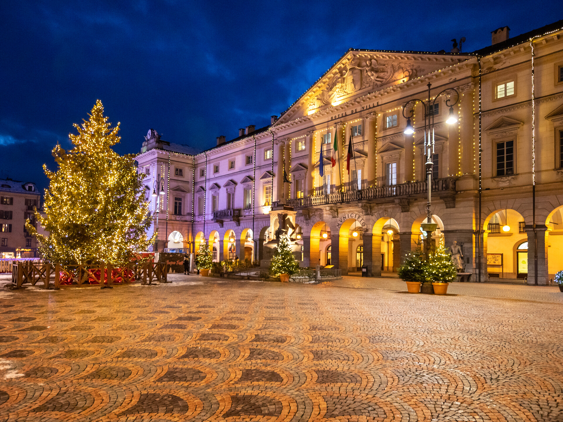 Piazza Chanoux 