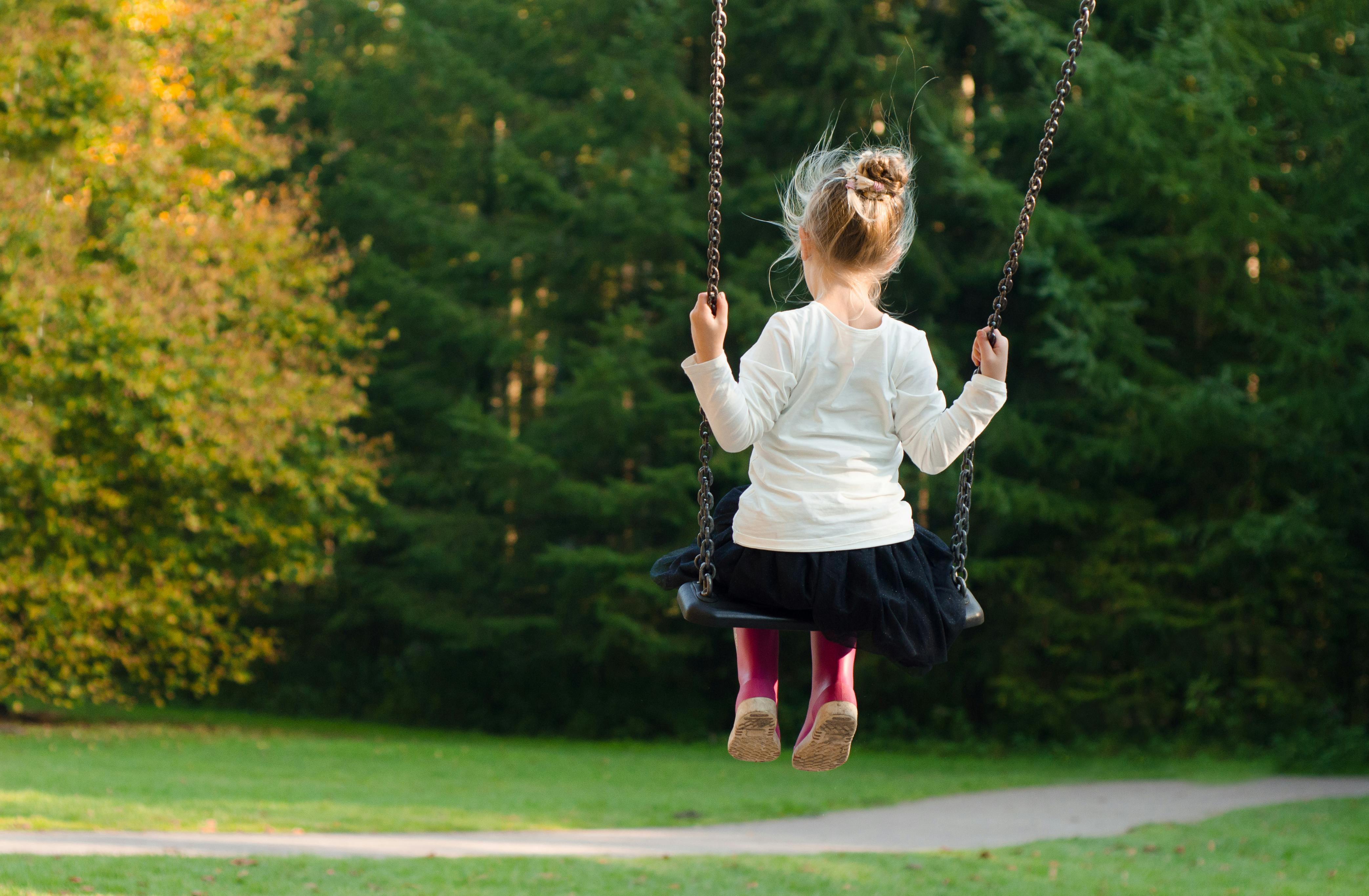 Altalena al parco giochi