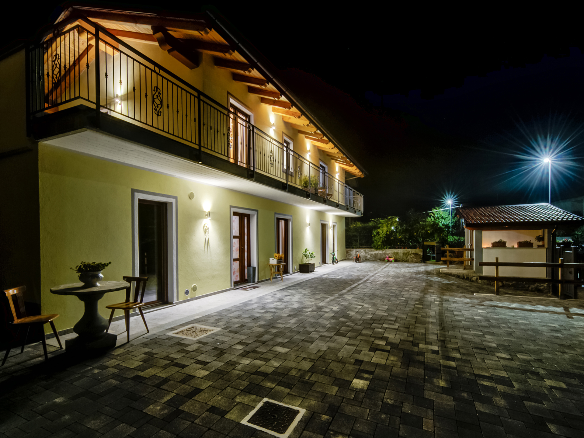 B&B Il Girasole - exterior de noche