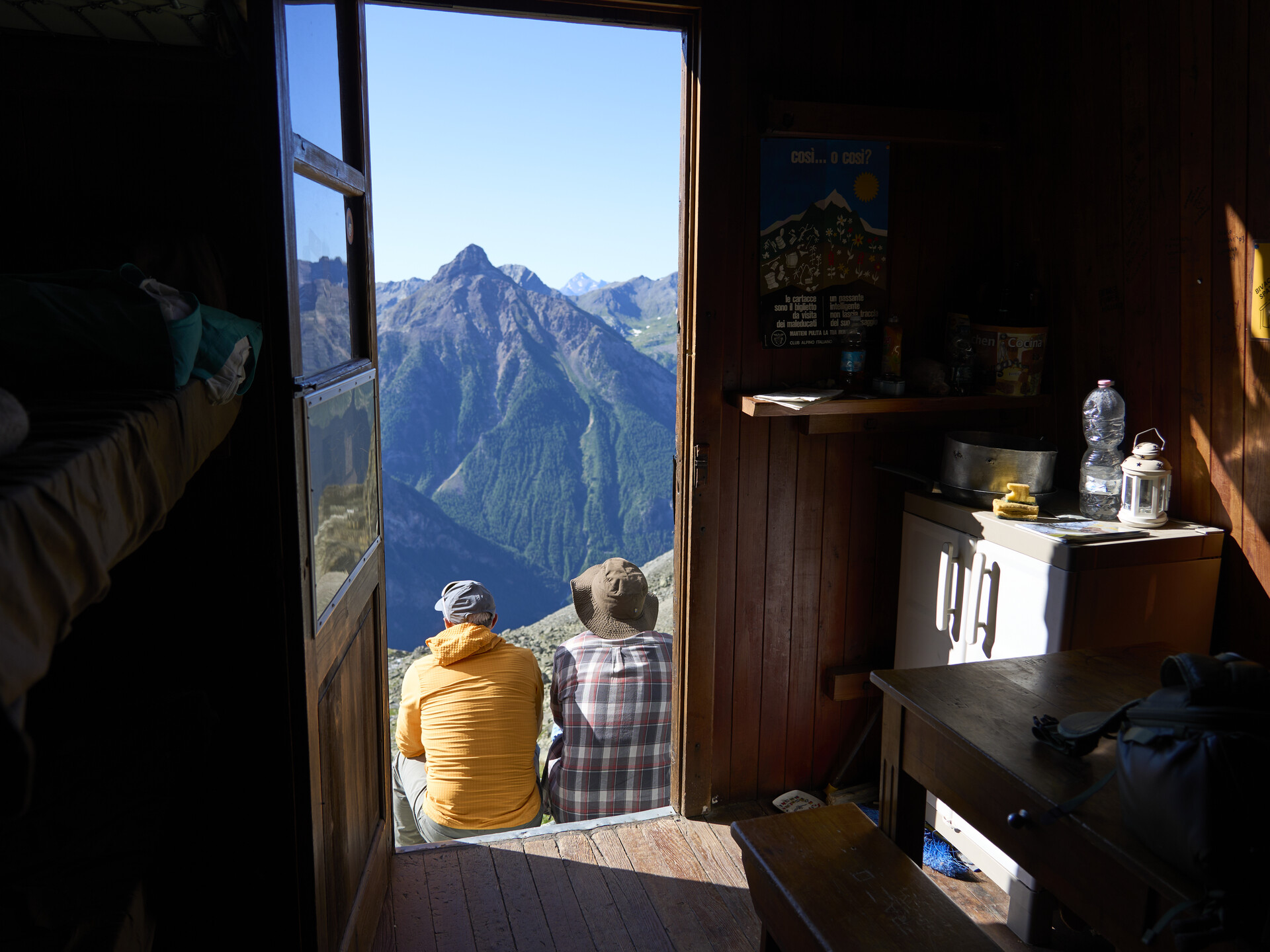 inside the bivouac (ph. Daniel Wildey)