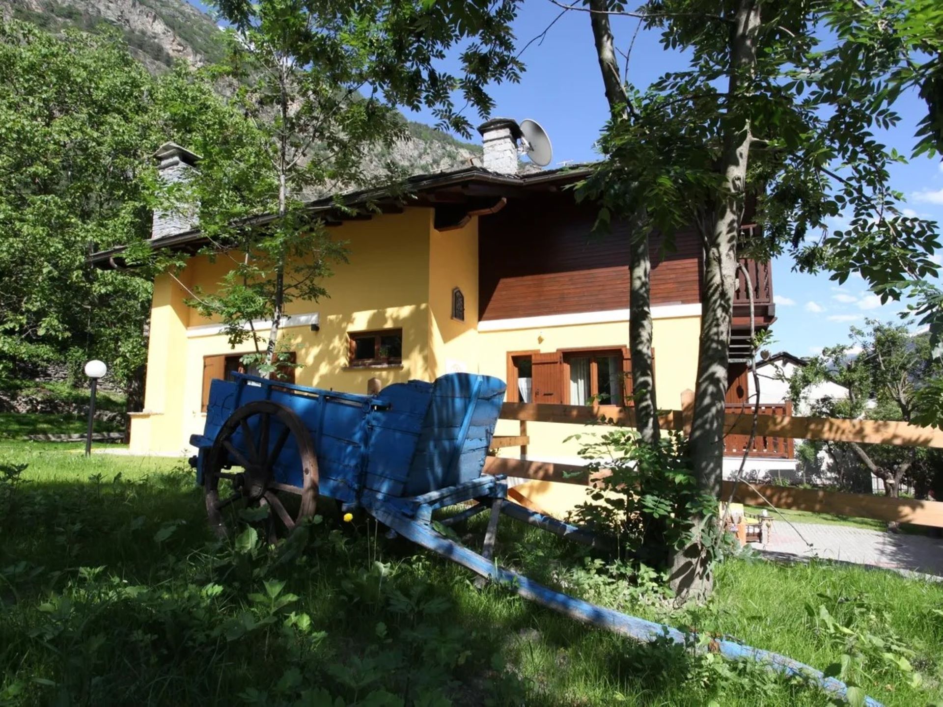 Maison Le Champ - Extérieur en été